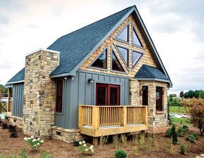 Your questions about modular cabins answered! #NationalParks Log Cabin Modular Homes, Blue Ridge Log Cabins, Modular Cabins, Log Cabin Ideas, Small Log Cabin, Prefab Cabins, A Small House, Casa Container, Log Cabin Homes