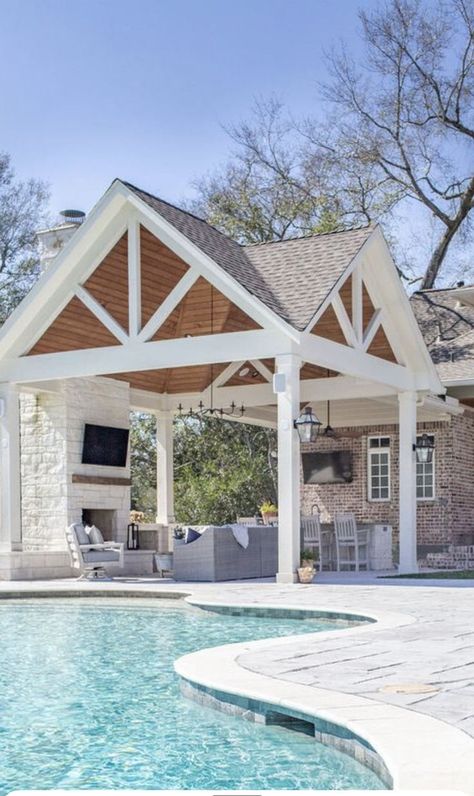 Pool House Designs, Pool Outdoor, Dream Life House, Dream Beach Houses, Kitchen Patio, Casa Vintage, Kitchen Home Decor, Dream House Rooms, Dream Backyard