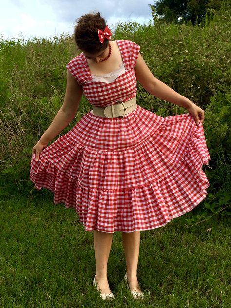 Square Dancing Outfit, Seven Brides For Seven Brothers, Square Dance Outfit, Square Dance Dress, 1950s Fashion Women, Square Dance Dresses, Dancing Dresses, Folk Culture, Happy Clothes