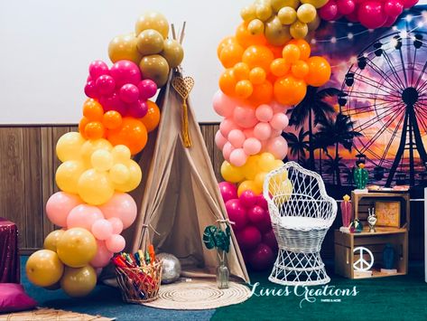 Coachella Table Decor, Coachella Deco, Coachella Party Ideas Decor, Coachella Party Theme, Coachella Birthday, Coachella Theme Party, Coachella Theme, Festival Themed Party, Sunset Party