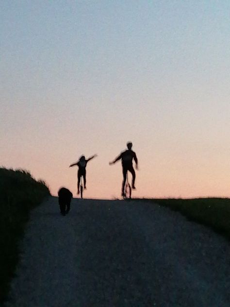 Unicycle Aesthetic, Biking With Friends, Biking Aesthetic, Hopeless Love, Album Artwork Cover Art, Bike Aesthetic, Sunset Vibes, Bike Photoshoot, Bike Photography