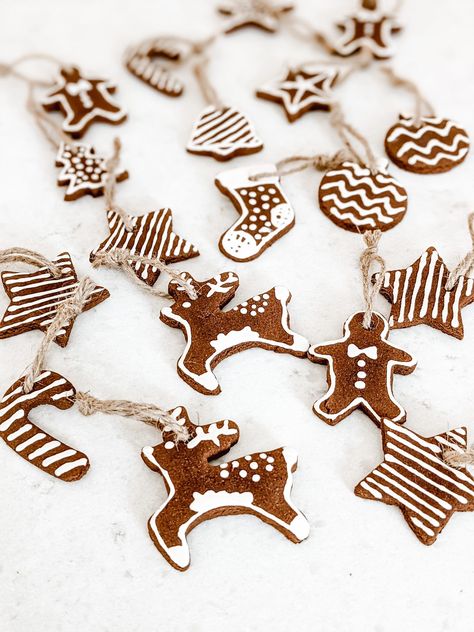 Ginger Bread Ornament, Christmas Cinnamon Ornaments, How To Decorate A Gingerbread Man, Homemade Gingerbread Ornaments, Gingerbread Salt Dough Ornaments, Cookie Ornaments Diy, Yule Ornaments Diy, Cinnamon Decorations, Diy Cinnamon Ornaments