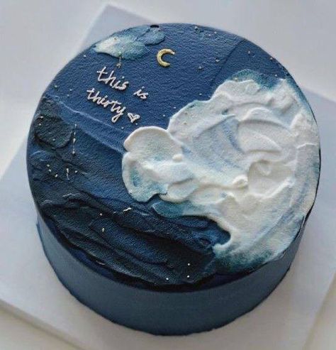 Night Sky Birthday Cake, Moon Bday Cake, Moon Cakes Aesthetic, Birthday Cakes Astetic, Moon Cake Designs Birthday, Moon Themed Cake Aesthetic, Night Sky Cake Design, Dreamy Birthday Cake, Cake Moon Design