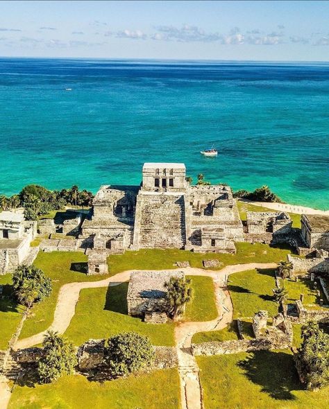 Mexico Tourism, Maya Ruins, Mexico Elopement, Mayan Culture, Ancient Buildings, Quintana Roo, Vacation Places, Mexico Travel, Riviera Maya