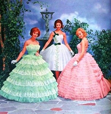 60s Prom, 1950s Prom, 1950s Prom Dress, 60s 70s Fashion, Fashion 1960s, Vintage Prom, Prom Dresses Vintage, Vintage Gowns, Prom Shoes