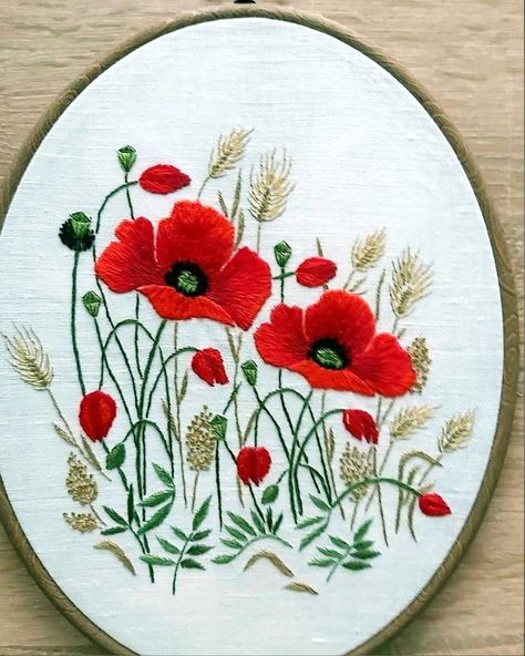 Embroidery Poppies, Poppy Embroidery, Basic Hand Embroidery Stitches, Simple Hand Embroidery Patterns, Floral Embroidery Patterns, Diy Embroidery Patterns, Embroidery Videos, Embroidery Works, Hand Embroidery Projects