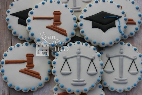 Graduation from law school cookies at www.LovinOvenCookies.etsy.com Law School Admission Party, Judge Cookies Decorated, Lawyer Cookies Royal Icing, Lawyer Cookies Decorated, Graduation Party Ideas Law School, Law School Cookies, Law School Graduation Cookies, Lawyer Cookies, Law Cookies