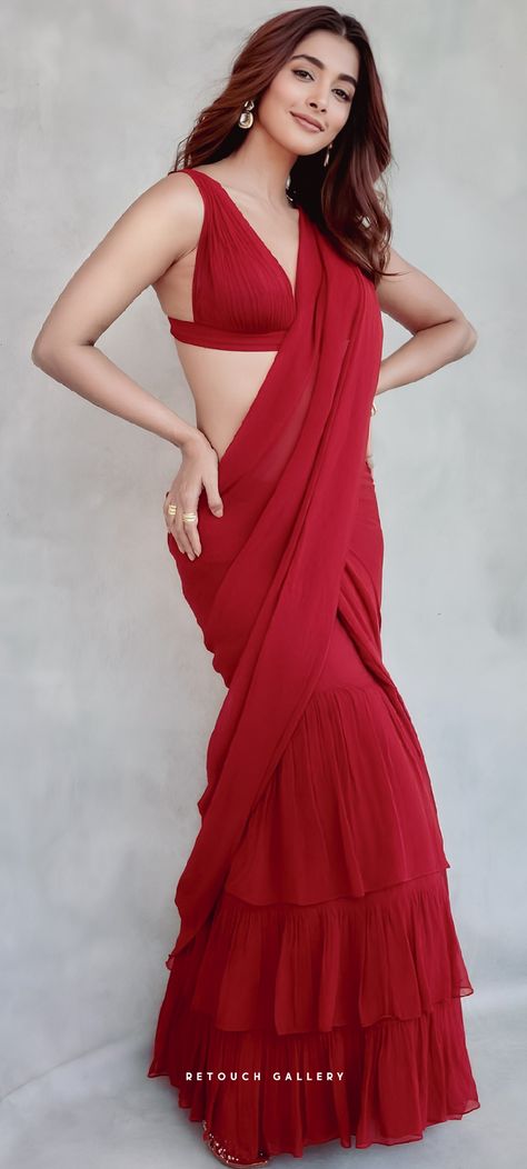 Pooja Hedge In Saree, Gautam Rode, Ananya Panday, Pooja Hegde, Marvel Girls, Indian Actress Hot Pics, Saree Look, Indian Fashion Dresses, Beautiful Smile Women