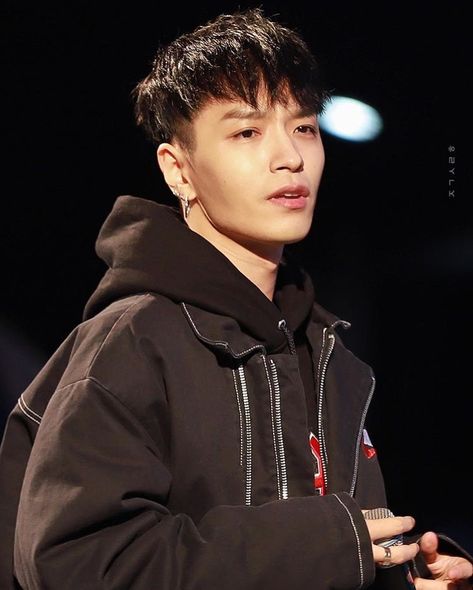 Simon Dominic Simon Dominic, Simon D, Kpop Rappers, Korean Hiphop, Why I Love Him, Ph 1, Rap God, Aesthetic People, Korean Music