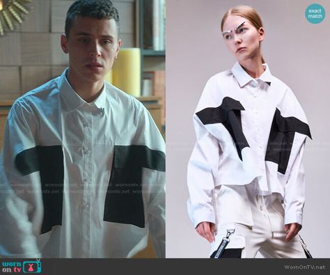 Ander’s white colorblock oversized shirt on Elite. Outfit Details: https://wornontv.net/230790/ #Elite Elite Outfits, Korean Dress, Men Fashion Casual Outfits, Other Outfits, Mens Plus Size, Latest Outfits, Oversized Shirt, Outfit Details, Style Ideas