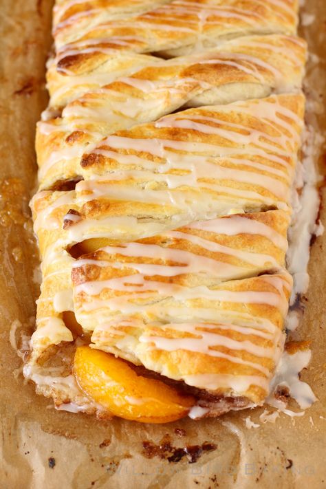 Peach Cobbler Pastry Braid recipe from Willow Bird Baking Pastry Braid, Lessons In Life, Muffin Man, Life Kitchen, Vanilla Bean Ice Cream, Hungarian Recipes, Peach Recipe, Food Favorites, Sweet Breads