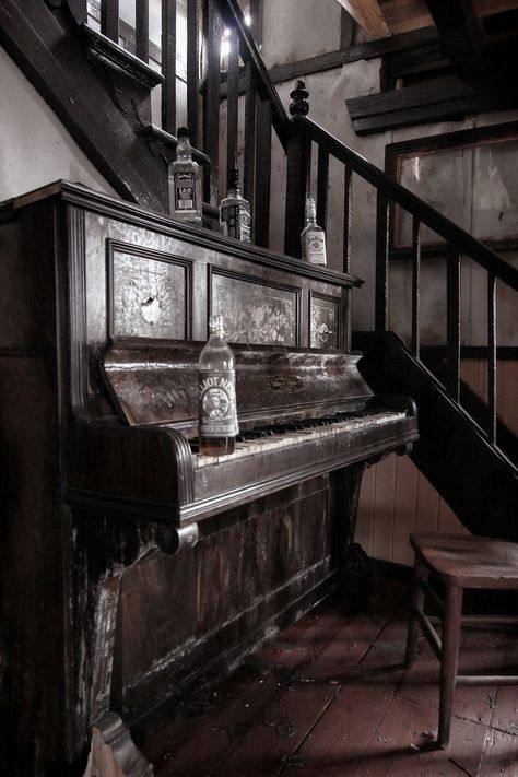 And an old-time saloon. | There Is An Abandoned Wild West Theme Park In Cornwall Old West Saloon, Western Saloon, Wild West Theme, Cellphone Background, Green Tea Face, Western Town, Into The West, Wilde Westen, American Frontier