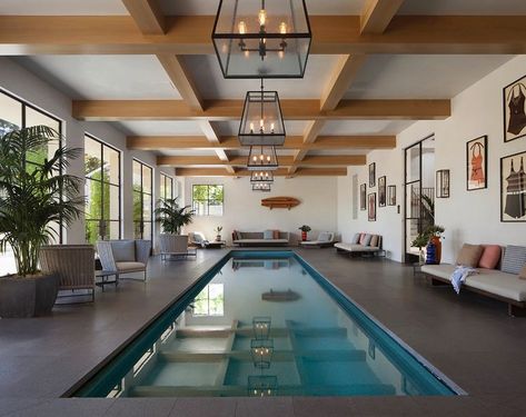 32 Indoor Swimming Pool Ideas That Make a Splash Enclosed Pool, Swimming Pool Lighting, Indoor Pool House, Rectangular Swimming Pools, Indoor Swimming Pool Design, Pool Lighting, Poolside Dining, Indoor Pool Design, Piscina Interior