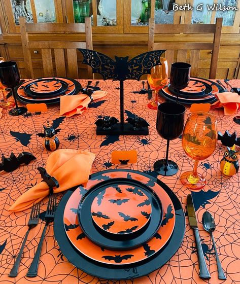 Bats on a Halloween Tablescape — Whispers of the Heart Nails Design Halloween, Halloween Nails 2022, Halloween Matching Pfp, Halloween Nails Design, Wallpapers Halloween, Whispers Of The Heart, Halloween Aesthetics, Nail Halloween, Halloween Table Settings