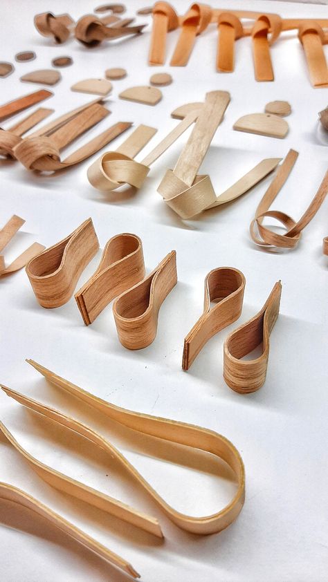 Bended Wood Design, Bent Wood Projects, Wood Veneer Projects, Bent Lamination, Veneer Art, Bend Wood, Wood Bending, Steam Bending, Steam Bending Wood