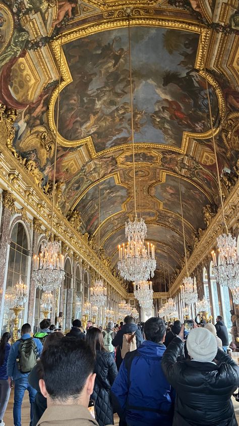 Maria Antoniet . . . . . . #VersaillesPalace #RoyalRetreat #GardensOfVersailles #OpulenceUnleashed #HistoricalSplendor #PalaceLife #FrenchElegance #VersaillesGardens #RegalResidence #ChateauVersailles #TravelFrance #PalatialBeauty Versailles Garden, Chateau Versailles, France Travel, Versailles, Palace, Art