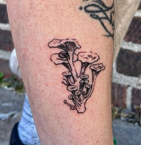 Mushroom Rib Tattoo, Mushroom Tattoo Ideas, Amazing Tattoo Ideas, Mushroom Tattoo, Mushroom Tattoos, Rib Tattoo, Tattoo Inspo, Cool Tattoos, Tattoo Ideas