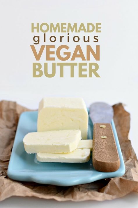 Homemade Vegan Butter Substitute Vegan Butter Substitute, Patisserie Vegan, Butter Substitute, Vegan Pantry, Vegan Substitutes, Vegan Thanksgiving Recipes, Vegan Sauces, Vegan Thanksgiving, Vegan Condiments