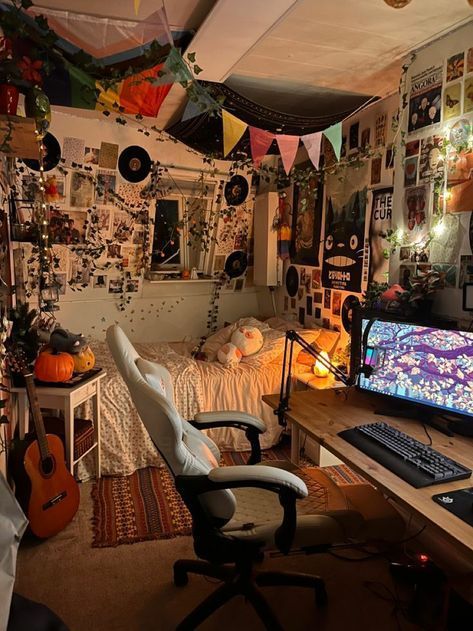 Paranormal Aesthetic Room, Chaotic Room Decor, Maximalist Room Ideas, 90s Whimsy Goth Bedroom, Weird Core Room, Street Room Aesthetic, Fun Room Ideas, 90’s Bedroom, Bedroom Ceiling Decor