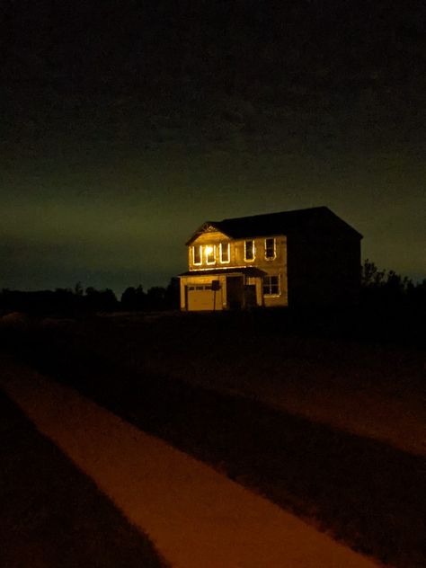 Suburban House Neighborhood, Brown Sand Aesthetic, House In The Middle Of Nowhere, Creepy Neighborhood, Scary Neighborhood, Empty House Aesthetic, Farmhouse At Night, Rural Neighborhood, Neighborhood Aesthetic