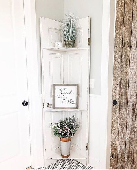 Vintage Doors Repurposed, Repurposed Doors, Old Door Decor, Old Door Projects, Recycled Door, Old Wood Doors, Northern Florida, Doors Repurposed, Vintage Doors