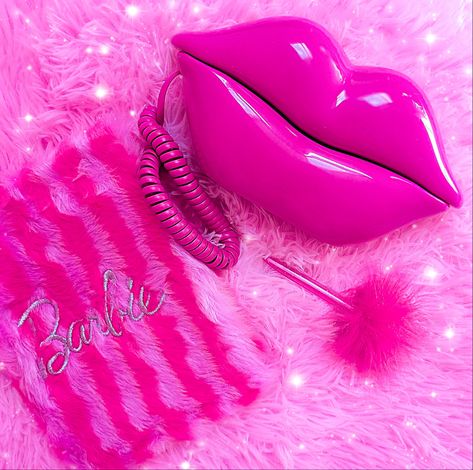 Barbie Widget Aesthetic, Hot Pink Girly Aesthetic, Hot Pink Barbie Aesthetic, Barbie Girl Aesthetic, Barbie Widget, Black Barbie Aesthetic, Barbie Core Aesthetic, Pink Aesthetic Barbie, Barbie Pink Aesthetic