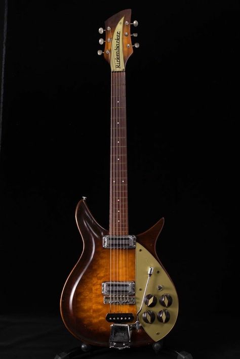 This guitar is documented as being 1 of only 3 Rickenbacker Combo 850's made in Maple-Glo in the year 1958.  This particular model (combo 850) had a very short life and was what most consider the true pinnacle of Rickenbacker guitars. This guitar is rarer than John Lennon's famous Rickenbacker. His was 1 of 8 in Maple-Glo, this is 1 of 3. John Lennon Guitar, Rickenbacker Guitar, Beatles Guitar, Art Guitar, Guitar Diy, Guitar Rig, Guitar Photos, Music Machine, Guitar Photography