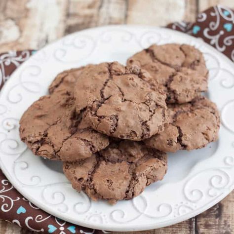 Crinkled Fudge Truffle Cookies - Meal Planning Magic Soft Chocolate Cookie, Truffle Cookies, Coffee Granules, Cookie Calories, Sweet Delights, Bakery Shop, Cookie Scoop, Chocolate Baking, Chopped Pecans