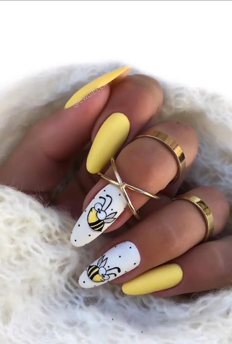 Raccoon Nail Art, Complicated Nail Designs, Almond Manicure, Simple Manicure, Nails Beautiful, Wow Nails, Nails Fashion, Animal Nails, Almond Acrylic Nails