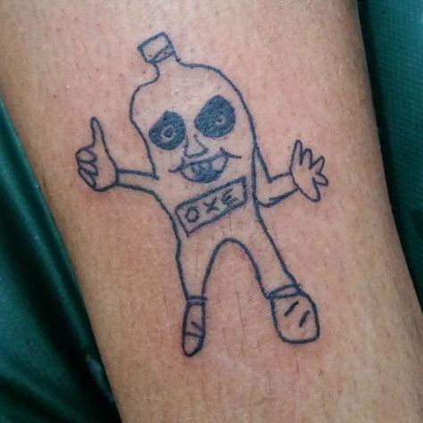 Artist Specializes In Ugly Tattoos Ugly Tattoos, Really Bad Tattoos, Are Tattoos, Horrible Tattoos, Brazilian Artist, Tattoo Spots, Forearm Tattoo Design, Back Of Shoulder Tattoo, Geometric Tattoo Design