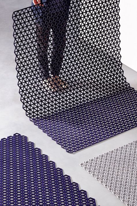 Triangle - Indigo, 120 x 180 cm Carpet Trends, Digital Fabrication, Textiles Techniques, Diy Carpet, Dutch Design, Traditional Crafts, Printed Rugs, Different Patterns, Rug