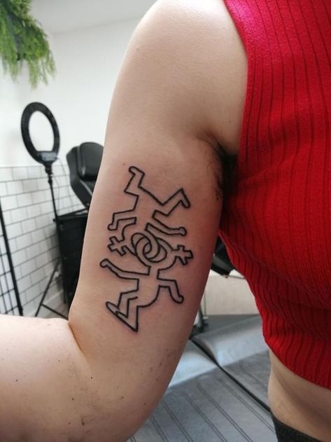 Double Venus Tattoo, Groovy Tattoo, Gay Tattoos, Lesbian Tattoo, Venus Tattoo, Icon Tattoo, Gay Tattoo, Dope Tattoos, Keith Haring