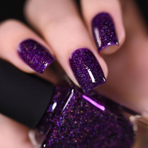 Dark Purple Nails, Purple Glitter Nails, Purple Holographic, Purple Nail Designs, Nail Polish Brands, Holographic Nail Polish, Purple Nail, Burgundy Nails, Colorful Nail Designs