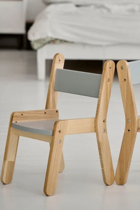 This Toddler Wooden Chair is sophisticated enough to complement any room while giving children the space they need for coloring, drawing, and snacks.  ❤ The chair is strong. Made entirely of ash wood, which has an incredible natural pattern and is very strong. ❤Safe. The chairs are perfectly sanded and coated with water-based paint that complies with the European standard EN71. The unpainted parts are coated with an oil wax that creates a silky finish. All fasteners are hidden. Timeout Chair, Montessori Chair, Wooden Kids Furniture, Chair For Nursery, Child Chair, Time Out Chair, School Chair, Kids Desks, Modern Dollhouse Furniture