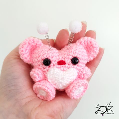 Crochet Valentines Keychain, Crochet Heart Pocket, Valentine Crochet Patterns Free Gift Ideas, Free Crochet Valentines Ideas, Crochet Valentines Day Patterns Free, Crochet Valentines Gifts, Valentines Day Crochet Patterns Free, Valentines Crochet Patterns Free, Valentines Day Crochet Patterns