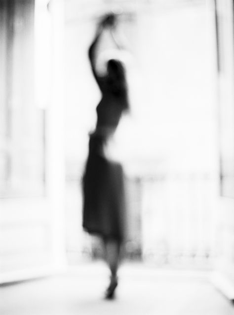 Dancing Black And White, Silhouette Dancing, Black And White Photography Portraits, Dance Silhouette, Female Silhouette, Blur Photography, Photo Window, Silhouette Photography, Dance Like No One Is Watching