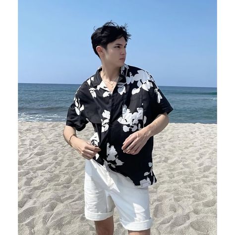 Goa Shirts For Men, Beach Ootd Men Summer Outfits, Beach Polo Outfit For Men, Summer Outfits Men Beach Aesthetic, Male Beach Outfit Aesthetic, Korean Summer Outfits Men Beach, Korean Beach Outfit Men, Beach Ootd Men, Beach Outfit Men Aesthetic