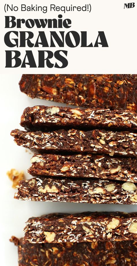 7-ingredient granola bars that taste just like a raw brownie! No baking required besides toasting the nuts and oats — an optional step. Simple, naturally sweetened, and so delicious. Granola Bars Homemade Healthy, Homemade Granola Bars Healthy, Raw Granola, Healthy Brownie, Chocolate Granola Bars, Endo Diet, Raw Brownies, No Bake Granola Bars, Healthy Granola Bars