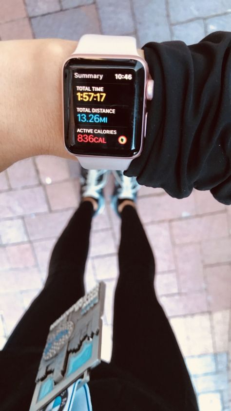 half marathon pace Olympic Triathlon Training Plan, Marathon Pictures, Triathlon Training Plan, Olympic Triathlon, Half Marathon Training Schedule, Apple Watch Fitness, Running Half Marathons, Beginner Running, Marathon Motivation