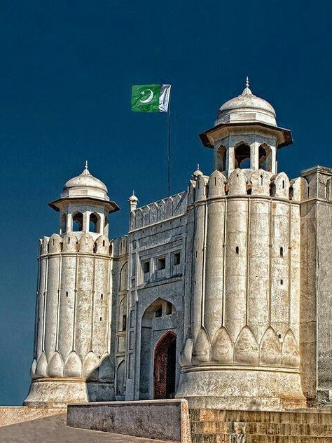 Lahore Fort Pakistan Lahore Fort, Pakistan Home, Pakistan Culture, Beautiful Pakistan, Pakistani Culture, Dress Swimwear, Pakistan Travel, Pakistan Zindabad, Indian Architecture