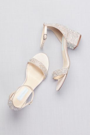 Prom Shoes Silver, Brides Shoes, Bridal Shoes Low Heel, Hak Tinggi, Low Block Heel Sandal, Wedding Shoes Low Heel, Wedding Shoes Comfortable, Wedding Boots, Prom Heels