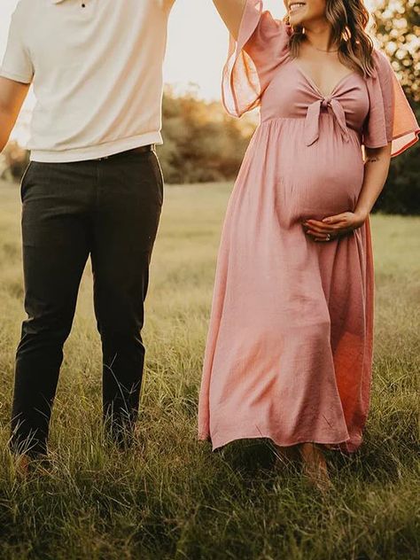 Maternity Flowy Dress, Baby Shower Photoshoot, 2024 Photoshoot, Shower Photoshoot, Gender Reveal Outfits, Maternity Sundress, Plus Size Maternity Dresses, Photoshoot Maternity