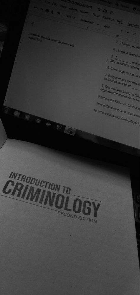 Criminology Wallpaper, Researcher Aesthetic, Chill Girl, Dream Vision Board, Vision Board Ideas, Wallpaper Pc, Board Ideas, Wallpaper Iphone, Dream Life