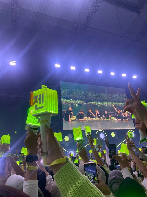 Nct Concert Aesthetic, Nctzen Aesthetic Concert, Nct Dream Concert, Nct Concert, Tds 2, Kpop Life, Concert Vibes, Concert Pics, Dream Vision Board