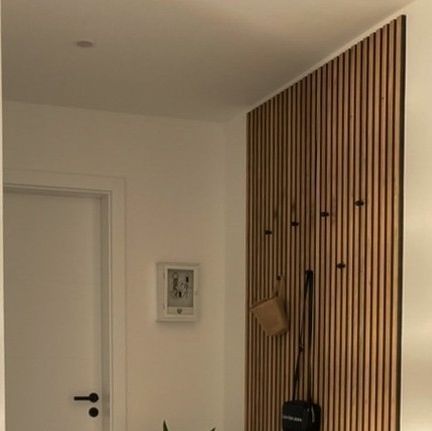 2,235 likes, 9 comments - WoodUpp_com (@woodupp_com) on Instagram: "patri_cia_st_ has embellished her hallway with a great WoodUpp coat rack! Looks great, doesn't it..." Wall Panel Coat Hanger, Wood Slat Coat Rack Wall, Hallway Panelling Coat Hooks, Wood Panel Coat Rack, Entryway Coat Hanger, Oak Coat Hooks, Wardrobe Diy, Hallway Coat Rack, Acoustic Wall Panels