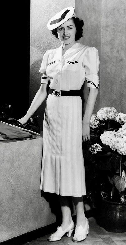 1930s Fashion Women Casual, 30s Fashion 1930s, 1930s Women, Thirties Fashion, 1930s Fashion Women, 1940s Women, 1930's Dresses, 30s Style, Vintage Fashion 1930s