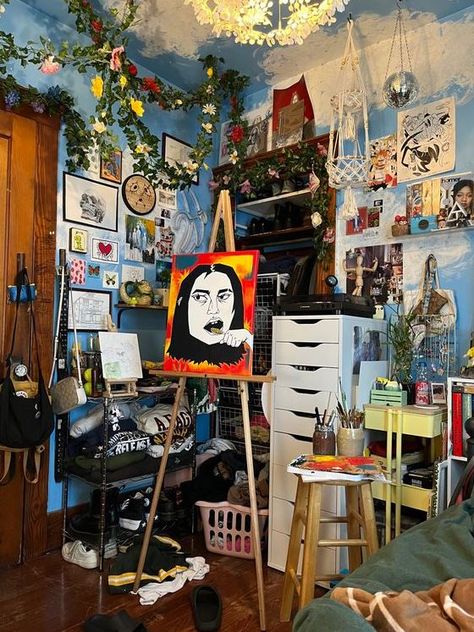 Aesthetic room fashion: #aesthetic #room #fashion Messy Room Art, Crowded Room Aesthetic, Cluttered Room Aesthetic, Room Aesthetic Grunge, Messy Room Aesthetic, Chaotic Room, Artsy Room, Chaotic Room Aesthetic, Art Room Aesthetic