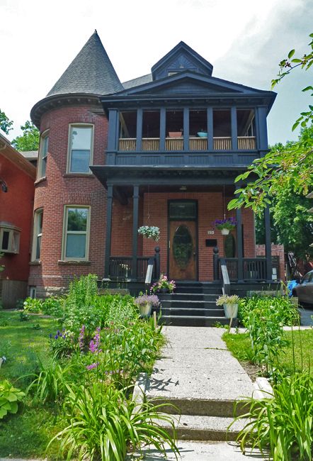 Occasional Toronto: House With Large Turret Addition Ideas, Boho Cottage, Sims 4 Build, Coastal Cottage, New Builds, Victorian Homes, Cottage Style, Future House, French Country