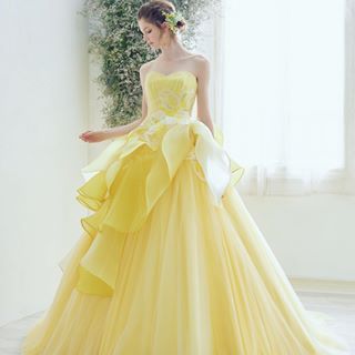 Hardy Amies (@hardy_amies) • Instagram photos and videos Hufflepuff Dress, Yellow Ballgown, Debut Gowns, Royalty Dress, Hardy Amies, Yellow Gown, Golden Dress, Royal Dresses, Quince Dresses