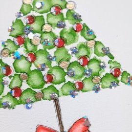 Christmas Tree Thumbprint Art, Bubble Wrap Christmas Tree Painting, Finger Print Christmas Tree Card, Christmas Tree Qtip Painting, Paint A Christmas Tree, Watercolour Bauble Card, Painting Idea For Beginners, Dyi Christmas Cards, Watercolor Woman